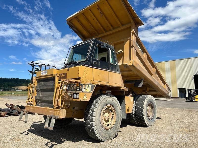 CAT 771D Nehézdömper