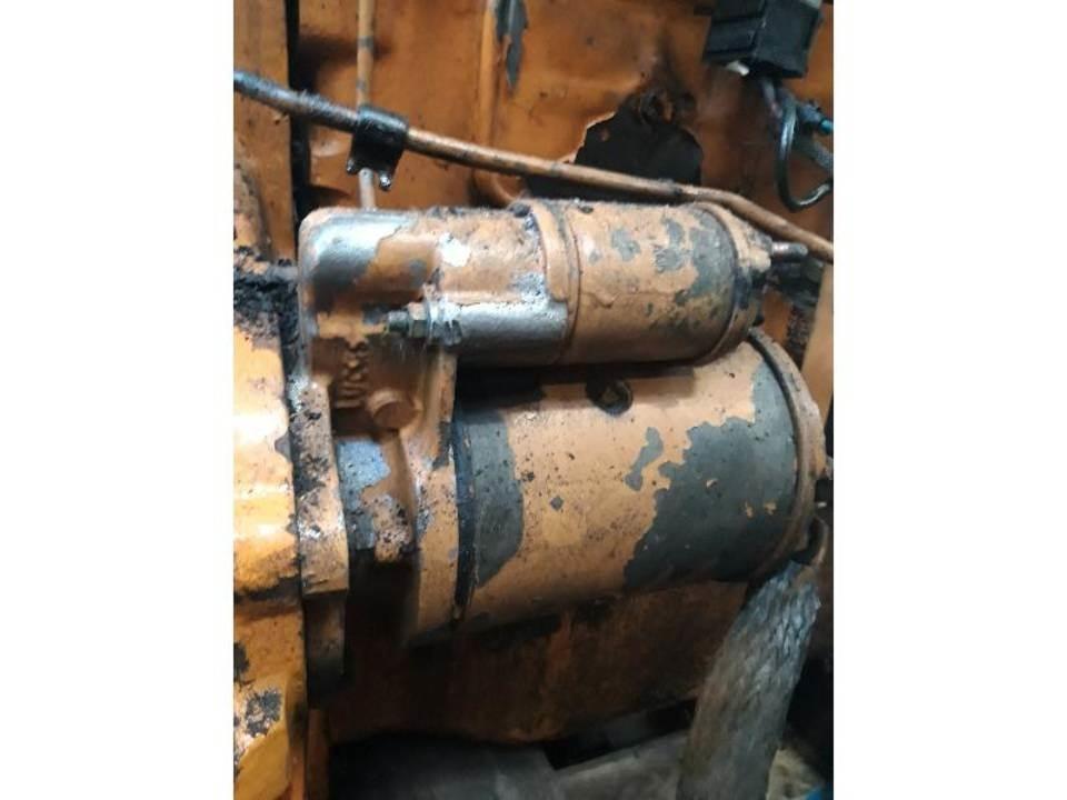 CASE 580G Motorok