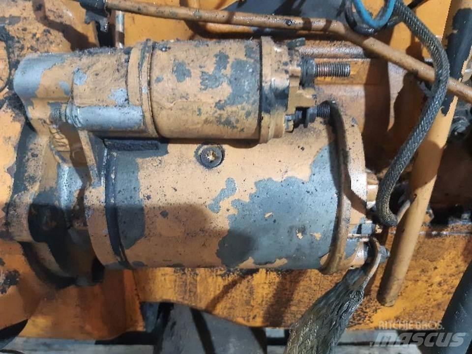 CASE 580G Motorok