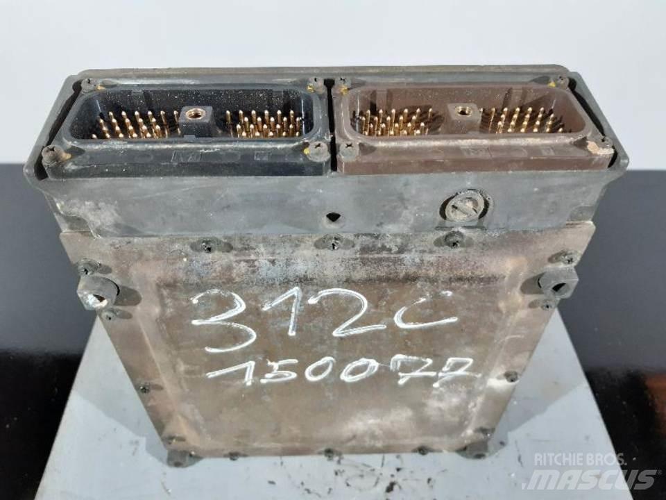 CAT 312CL Vezetőfülke és belső tartozékok