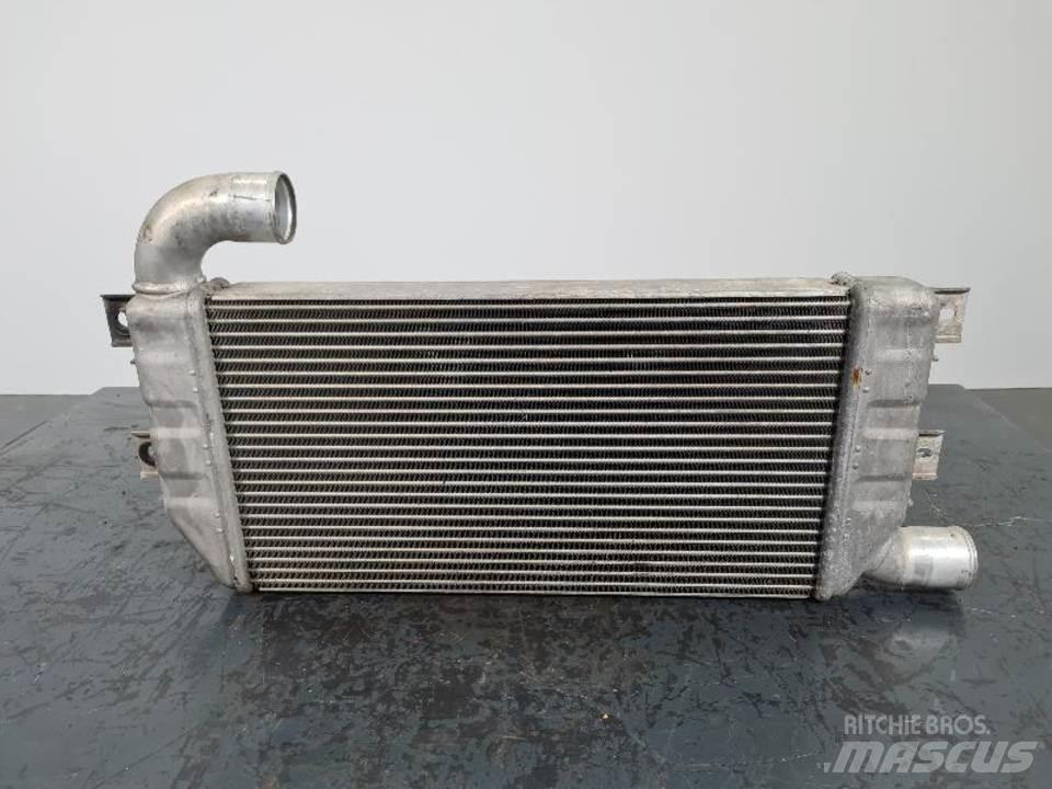 CAT 323D Motorok
