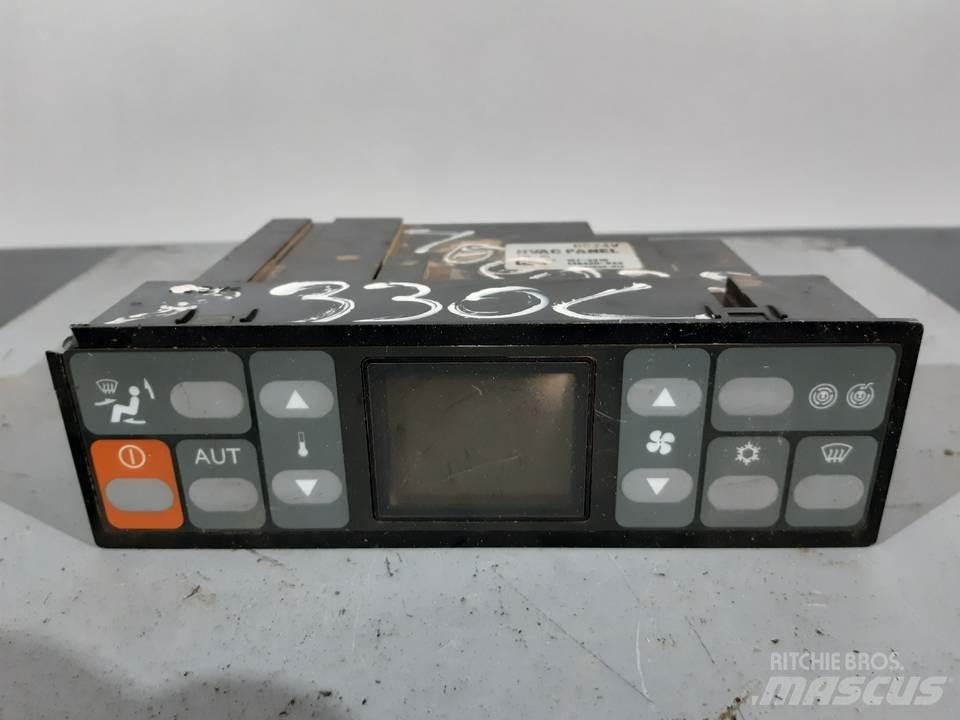 CAT 330C Vezetőfülke és belső tartozékok