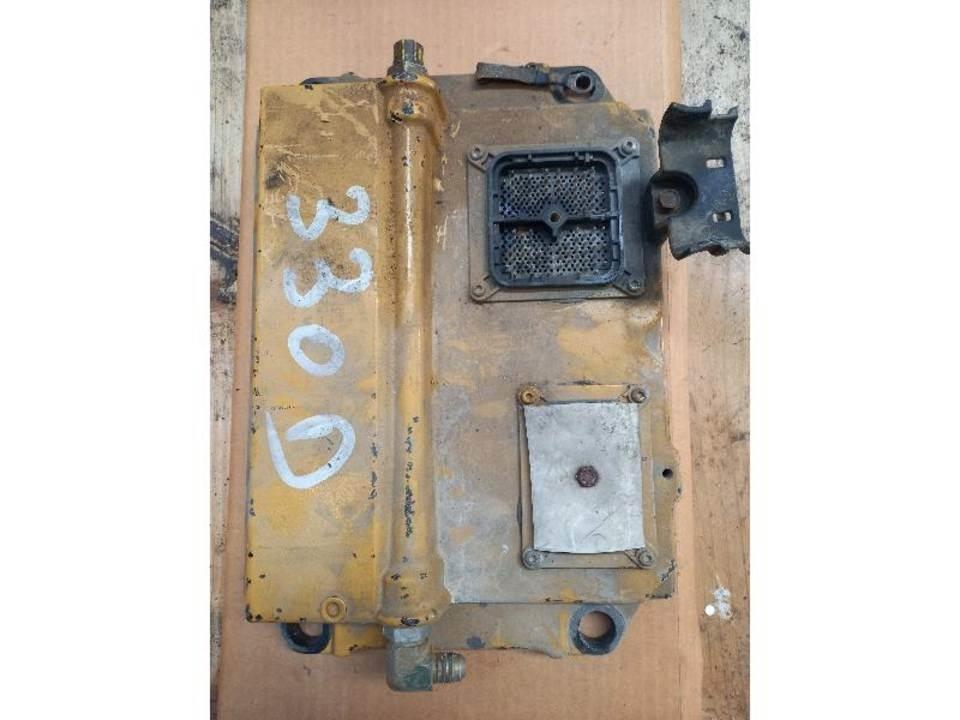 CAT 330D Vezetőfülke és belső tartozékok