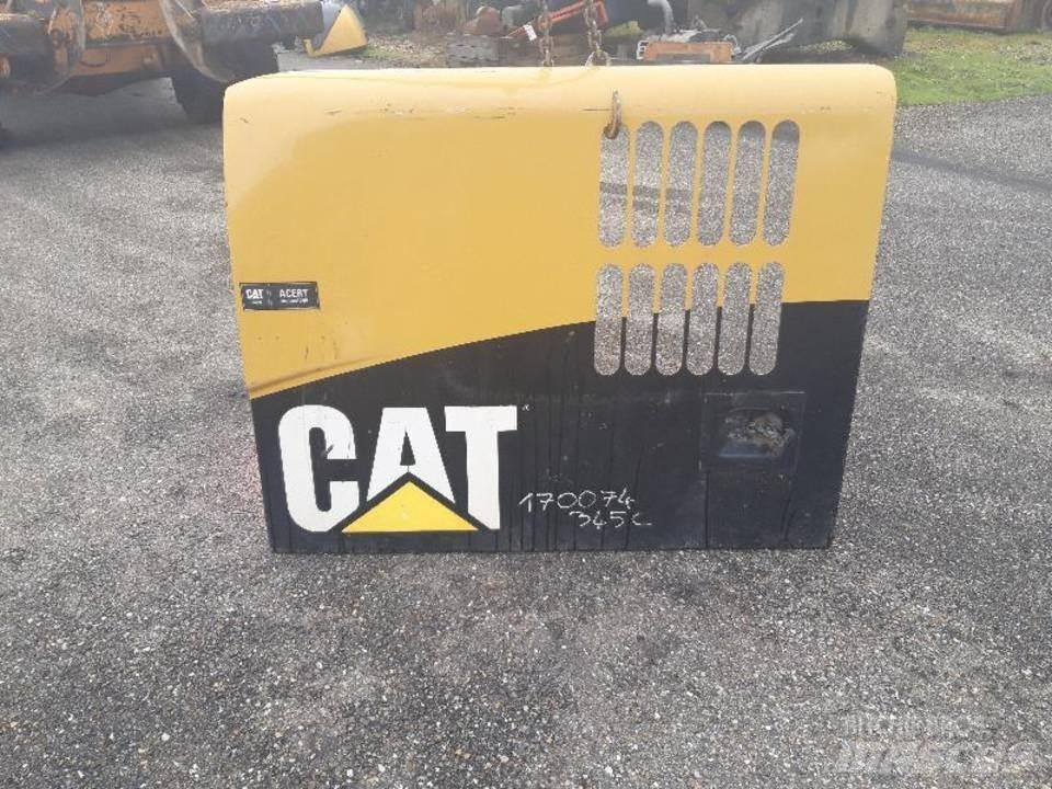 CAT 345C Vezetőfülke és belső tartozékok