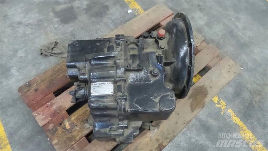 CAT 432D Váltók
