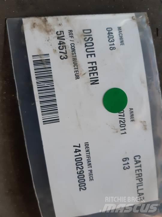 CAT 613 Lánctalpak, láncok és futóművek