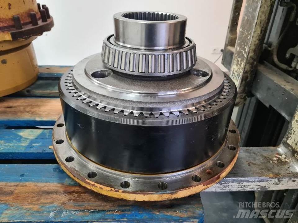 CAT 735 Váltók