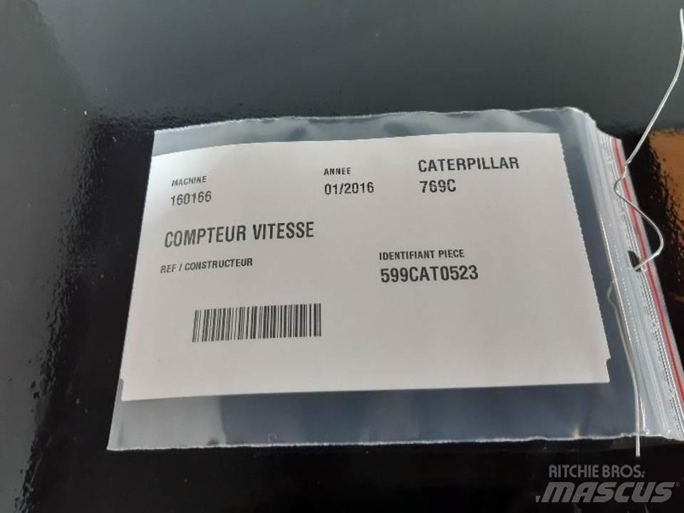 CAT 769C Vezetőfülke és belső tartozékok