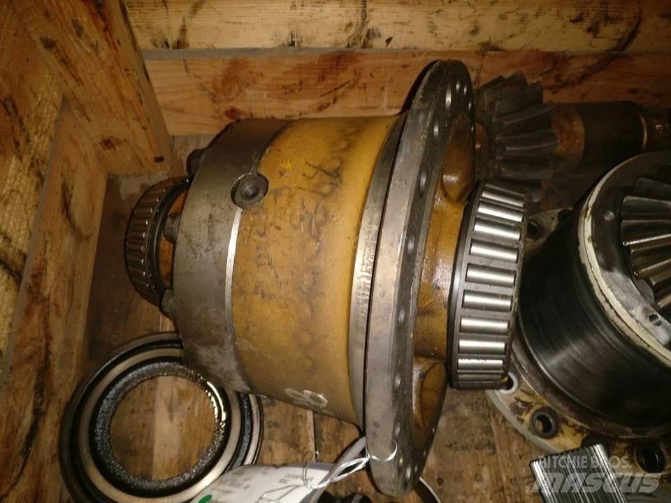 CAT 826C Váltók