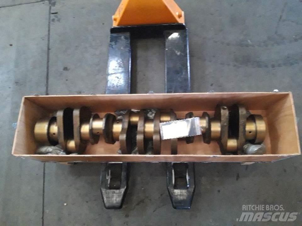 CAT 826G Motorok