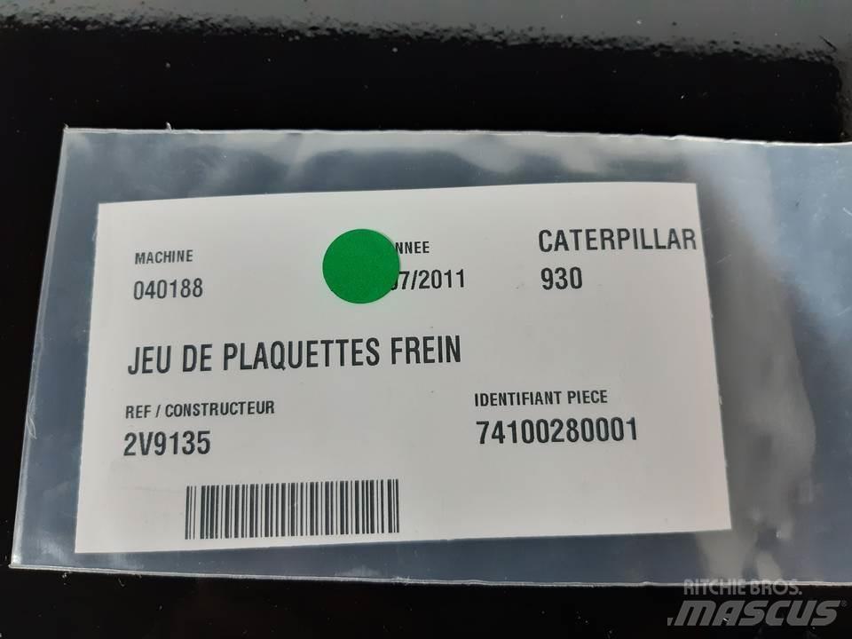 CAT 930 Lánctalpak, láncok és futóművek