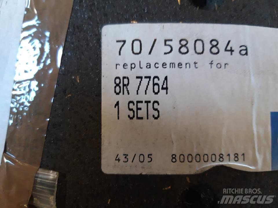 CAT 950 Lánctalpak, láncok és futóművek