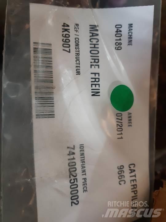 CAT 966C Lánctalpak, láncok és futóművek