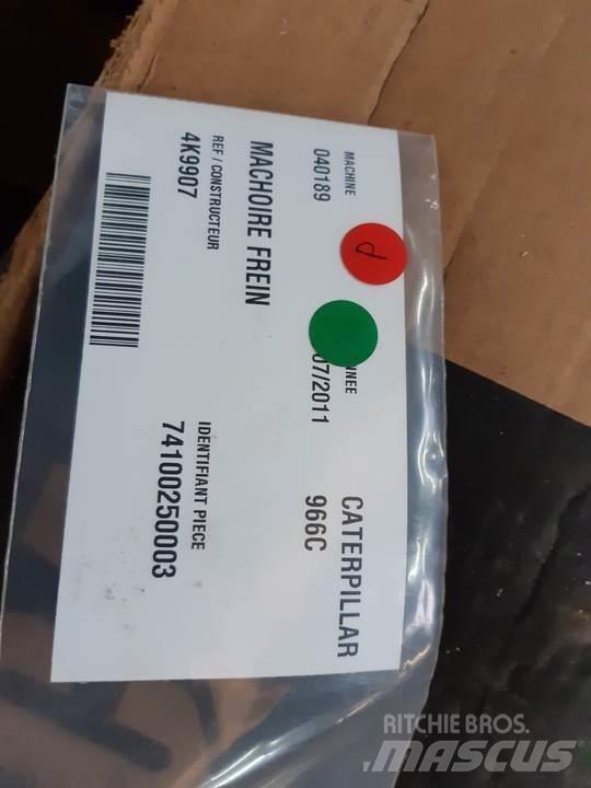 CAT 966C Lánctalpak, láncok és futóművek