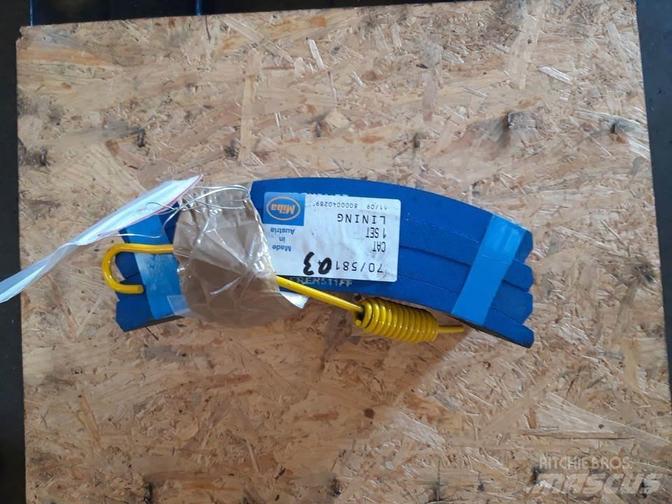 CAT 966D Lánctalpak, láncok és futóművek