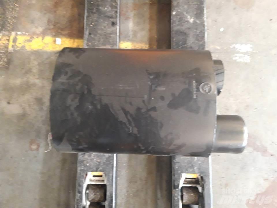 CAT 966F Motorok