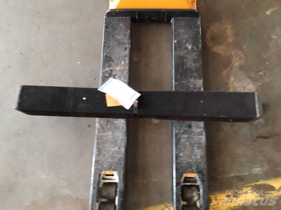 CAT 970F Motorok