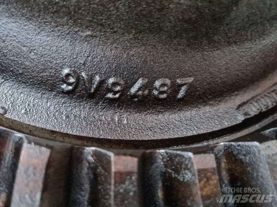 CAT 988B Váltók