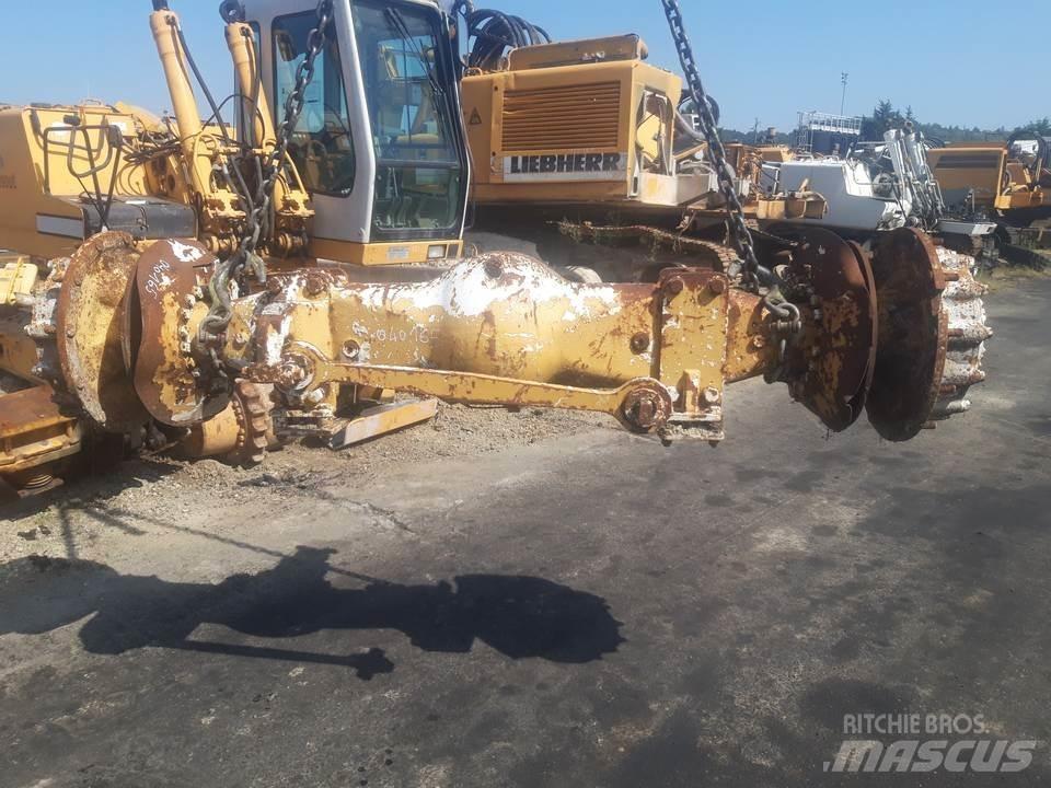 CAT D250D Váltók