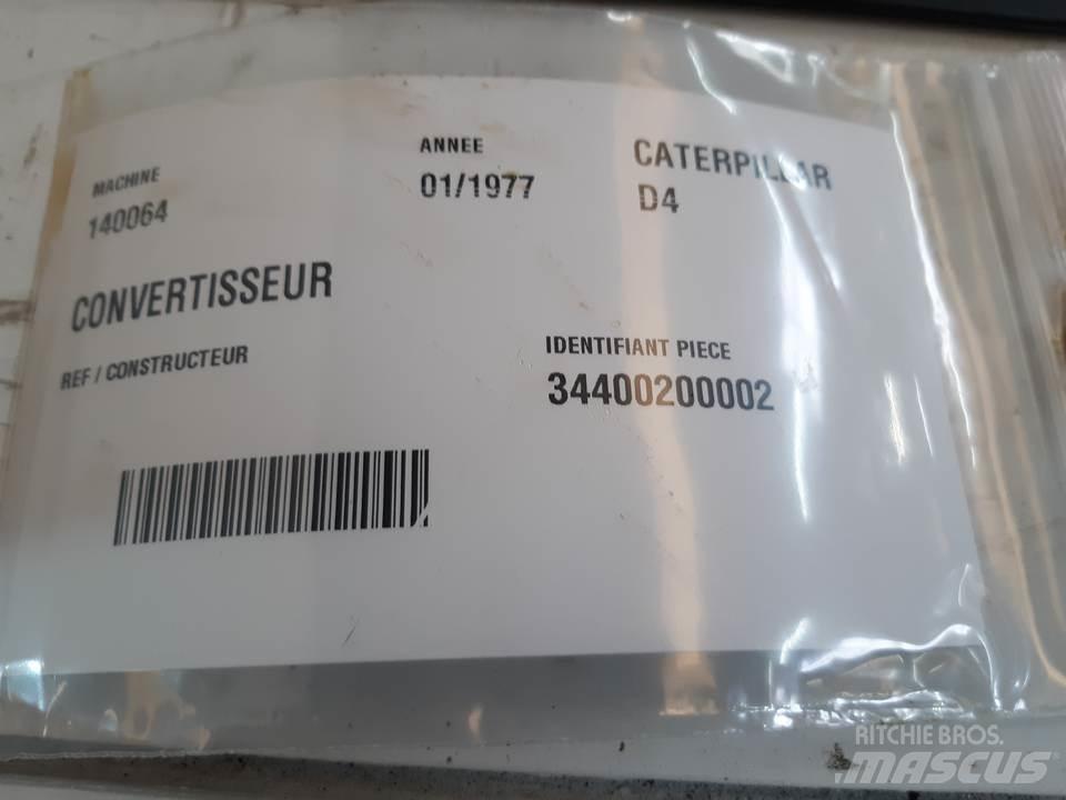 CAT D4 Váltók