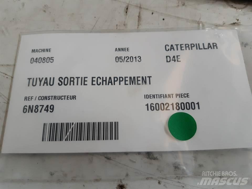 CAT D4E Motorok