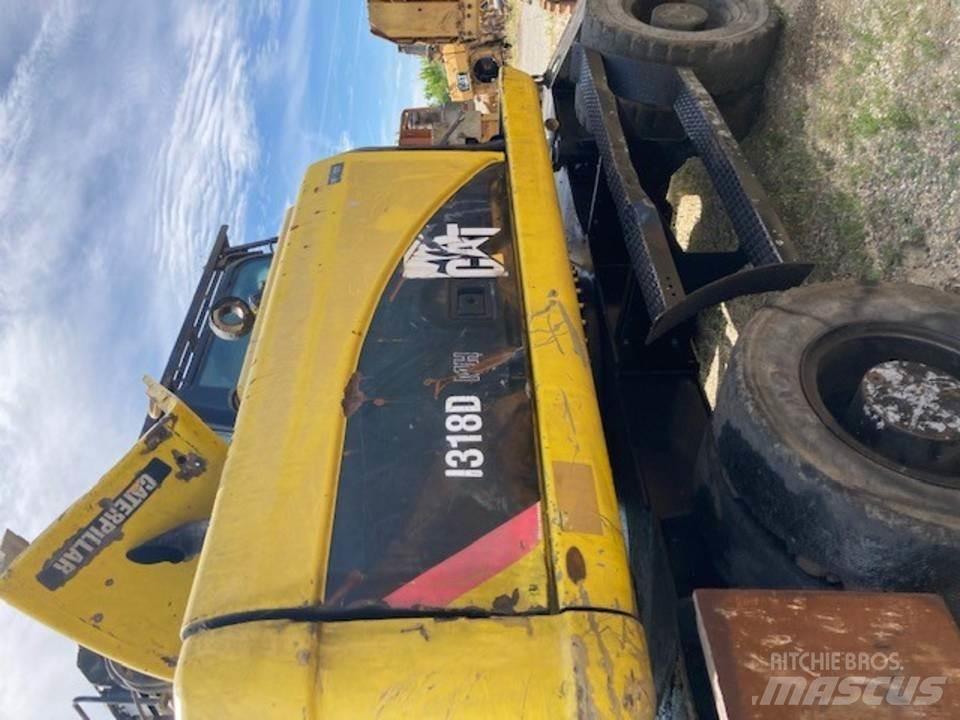 CAT M318D Vezetőfülke és belső tartozékok