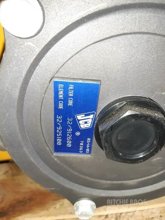 JCB 8060 Vezetőfülke és belső tartozékok