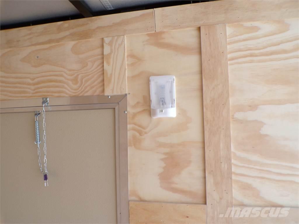  Anvil Dobozos pótkocsik