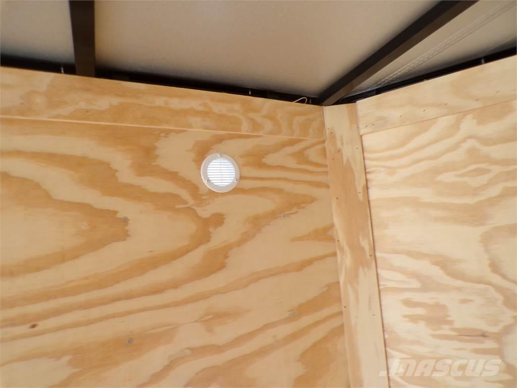  Anvil Dobozos pótkocsik