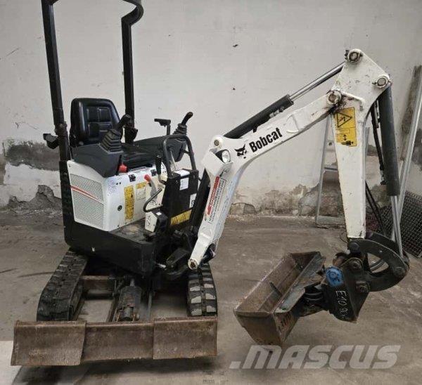 Bobcat E10 Z Mini kotrók < 7t