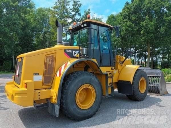 CAT 950H Betakarítók
