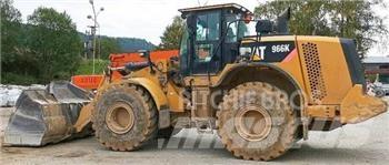 CAT 966 K Gumikerekes homlokrakodók