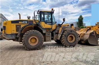 Komatsu 470 Gumikerekes homlokrakodók