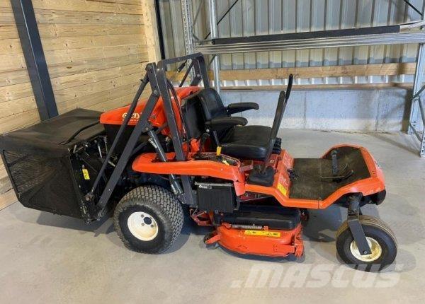 Kubota GZD15-II Ráülős fűnyírók