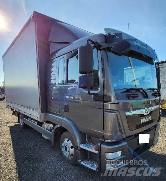 MAN TGL 8.220 Platós / Ponyvás teherautók