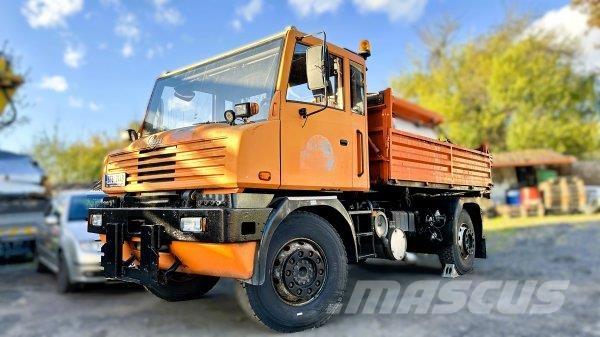 Praga NTS 265 + sypač Homok és Sószórók