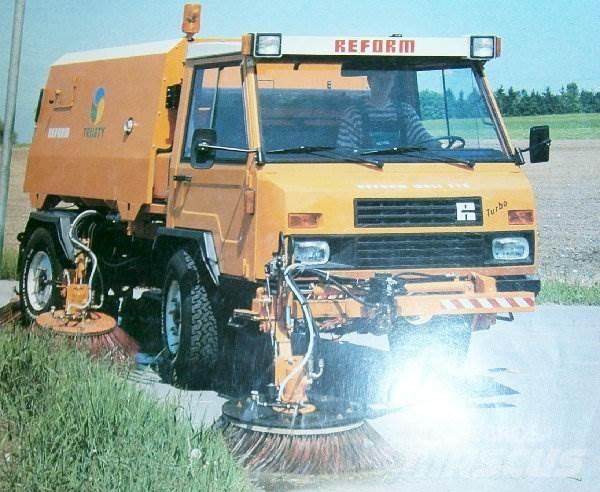  Trilety MKV Úttakarító gépek