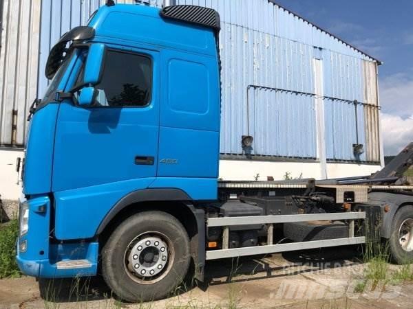 Volvo FH460 +Gergen Horgos rakodó teherautók