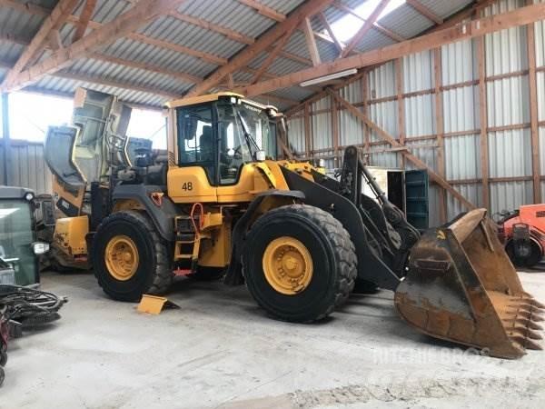 Volvo L 110 H Gumikerekes homlokrakodók
