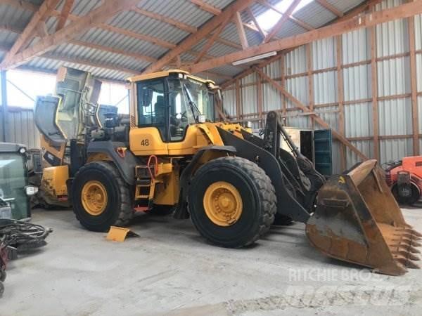 Volvo L 110 H Gumikerekes homlokrakodók
