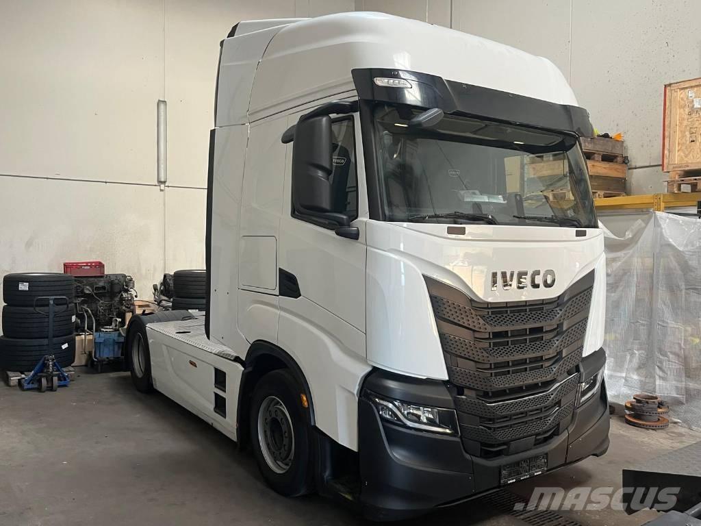 Iveco S-Way AS 440 Nyergesvontatók