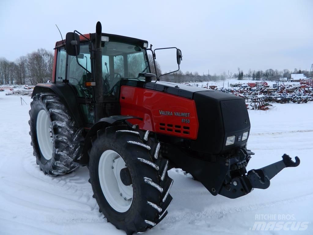 Valtra 8150 Traktorok