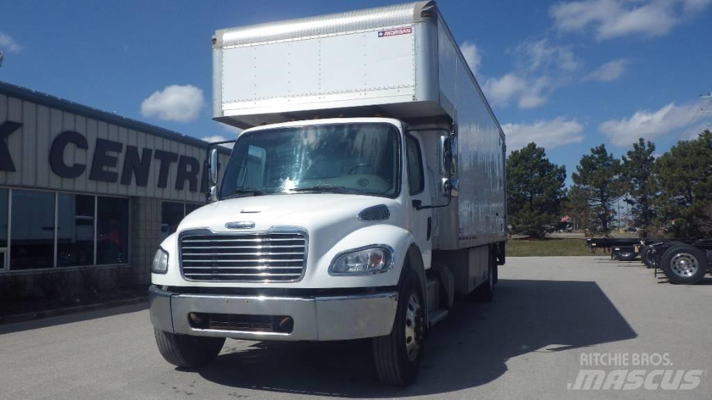 Freightliner M2 106 Dobozos teherautók