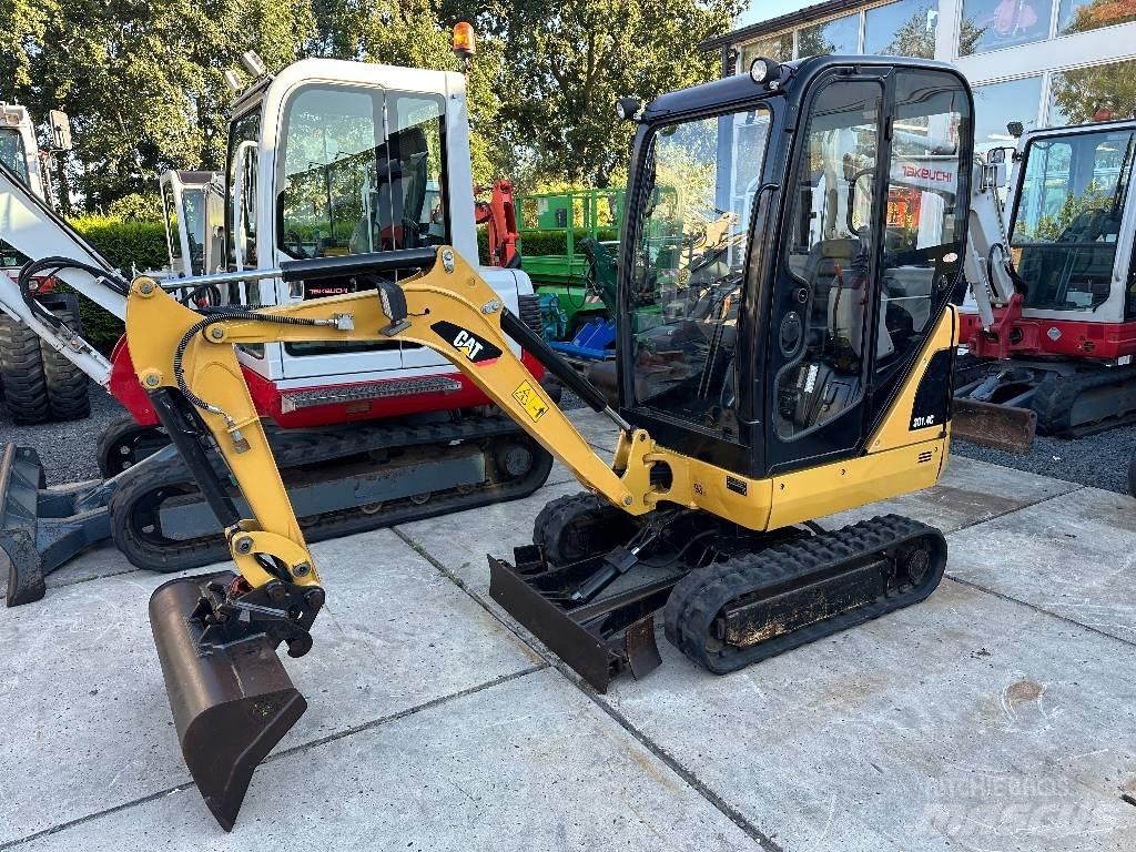 CAT 301.4 C Mini kotrók < 7t