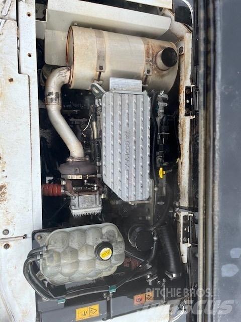 JCB JS145LCD Lánctalpas kotrók