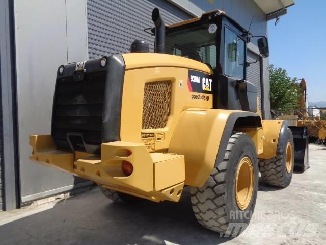 CAT 930M Gumikerekes homlokrakodók