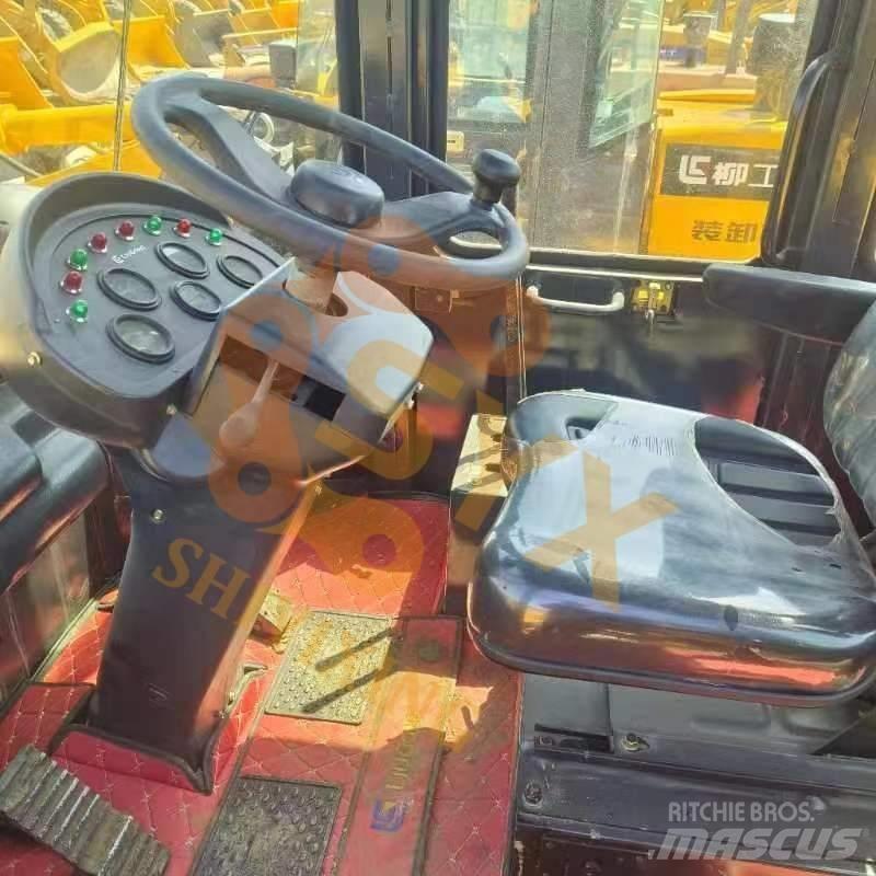 LiuGong 836 Gumikerekes homlokrakodók