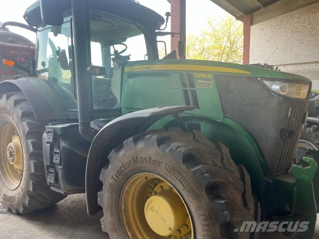 John Deere 7230 R Traktorok