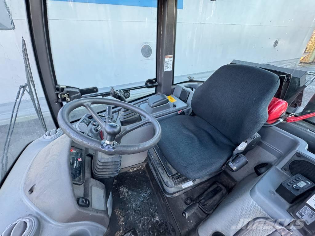 Volvo L 25 F Gumikerekes homlokrakodók