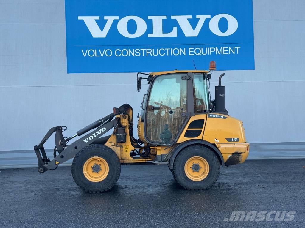 Volvo L 25 F Gumikerekes homlokrakodók